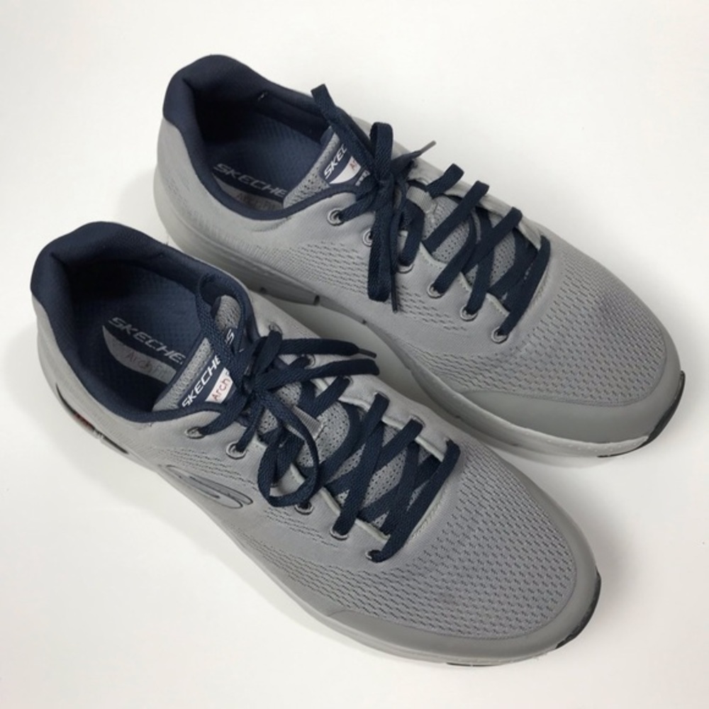 Skechers Arch Fit Mens Gents Runners sneaker men’s size 12 , grey/blue